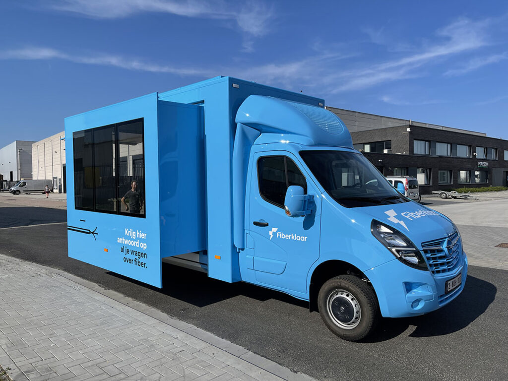 Klaar mobile promowheels tour Xtreme Concepts roadshow truck (5)