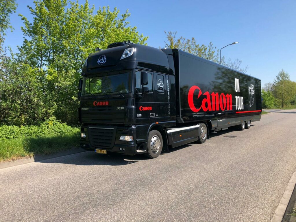 Mobiele-showroom-unit-office-bureau-trailer-truck (1) Canon Roadshow xtreme concepts roadshows