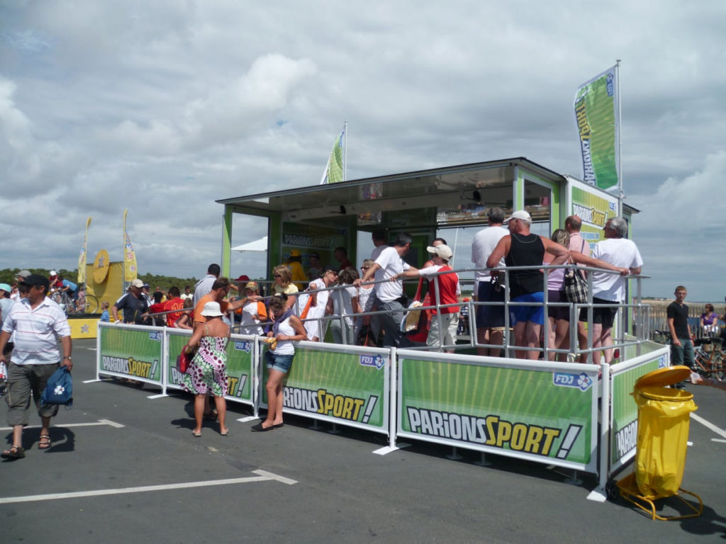 X3M-promobox-concept-box-commercial-agency-roadshows-trucks (4) Xtreme Concepts Roadshows Promobox