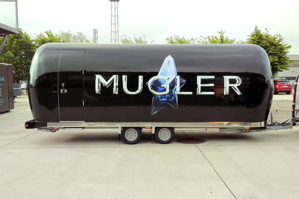 Xtreme-Concepts-Mugler-roadshow-Paris-rent-truck-promo-vehicule (3)