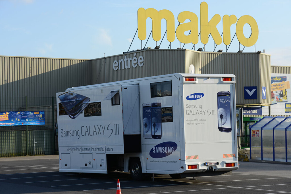 Xtreme Concepts Samsung 1 Galaxy S3 mobile truck on the road show (2)