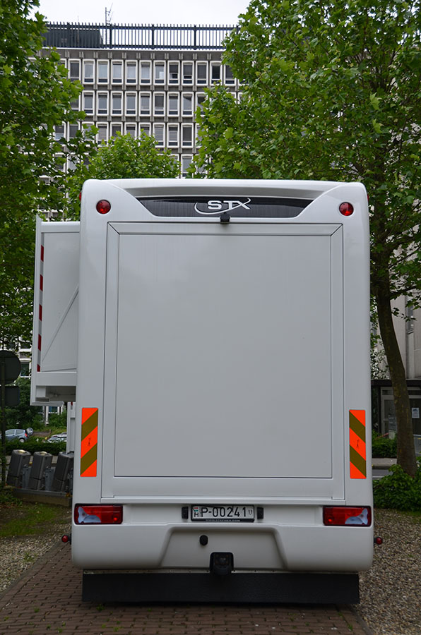 Xtreme Concepts - VRT STX - Studio Brussel promo toer truck (2)