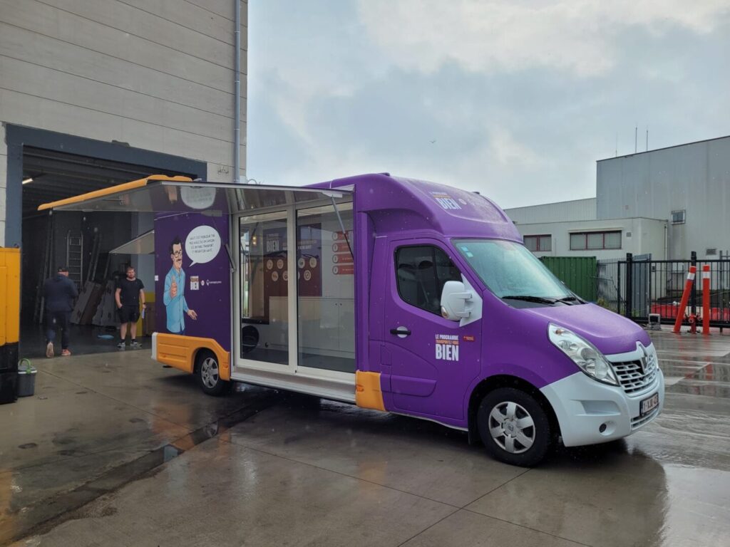 Xtreme Concepts X3M JL Events Vingt et Un roadshow truck 3