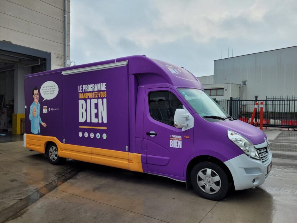 Xtreme Concepts X3M JL Events Vingt et Un roadshow truck 4