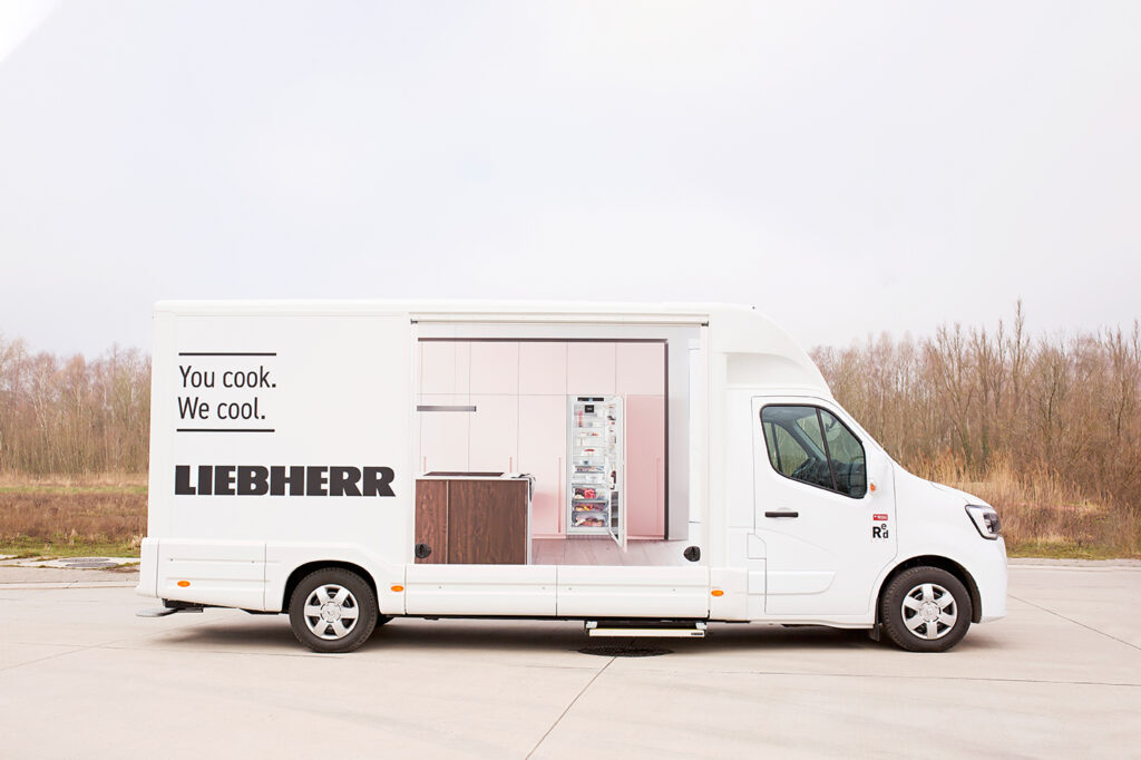 Xtreme Concepts X3M promotrailer truck commercial office Liebherr (1)