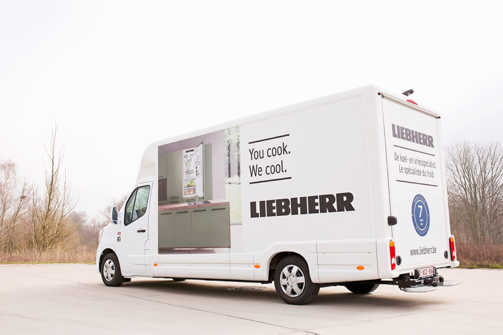 Xtreme Concepts X3M promotrailer truck commercial office Liebherr (2)
