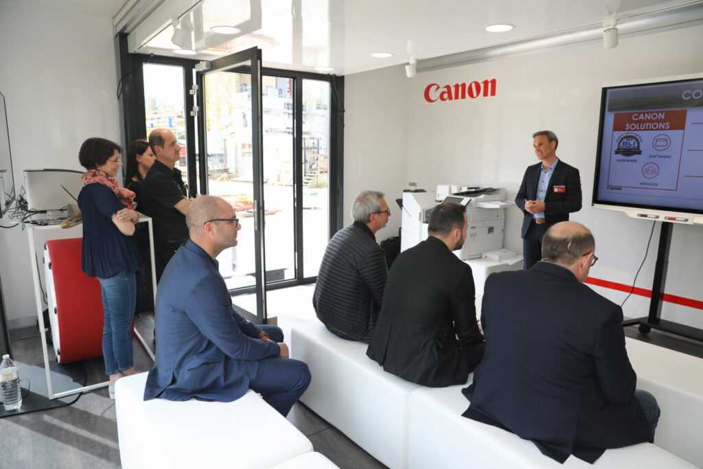 Xtreme-Concepts-canon-booth-sales-meeting-mobile-conference (16) Canon Roadshow xtreme concepts roadshows