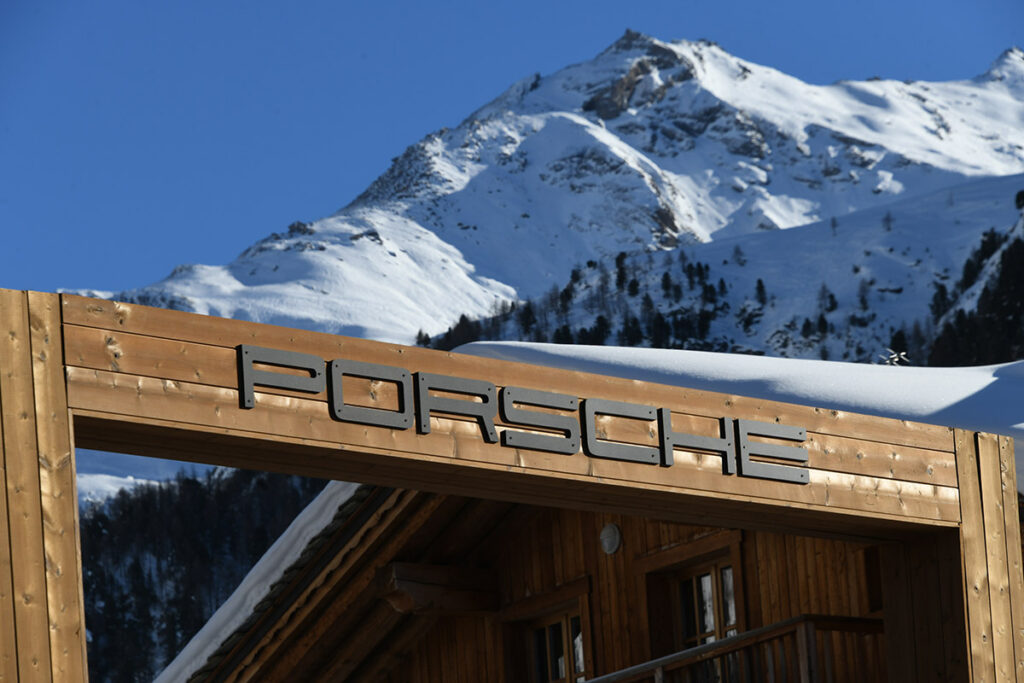 Xtreme Concepts porsche showcase mobile roadshow Val Disere (2)