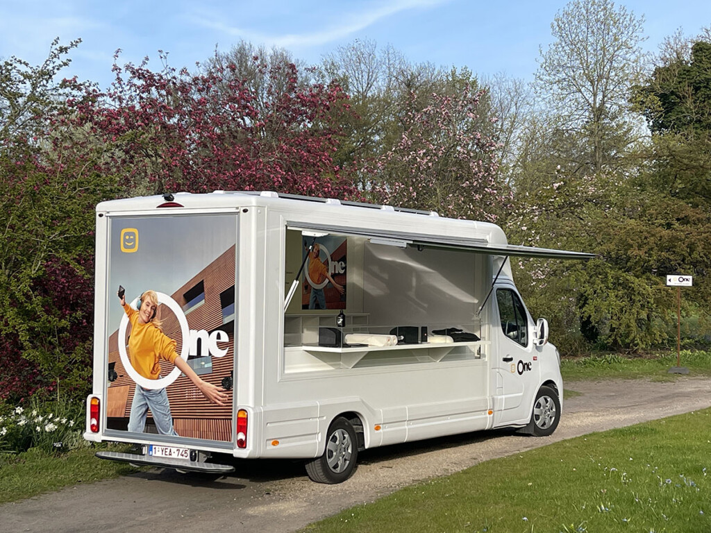 Xtreme Concepts - telenet 2 merchandising promowheels truck toer verhuur verkoop (5)